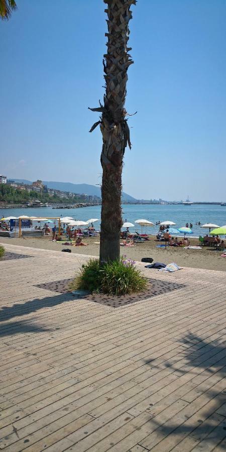 Casa Vacanze Archi Medievali Villa Salerno Exterior foto